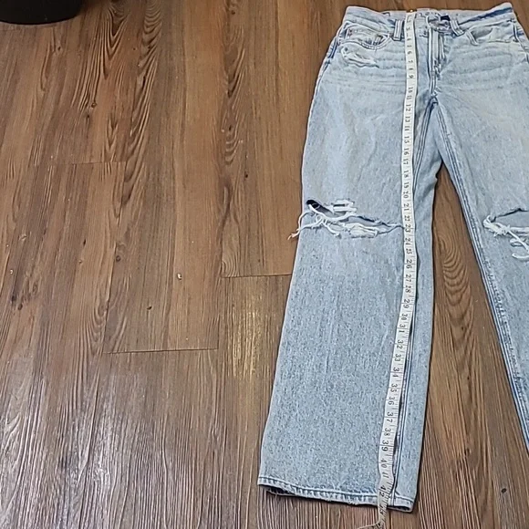 American Eagle Outfitters Light‎ Wash Denim Jeans used good condition. - Picture 13 of 14